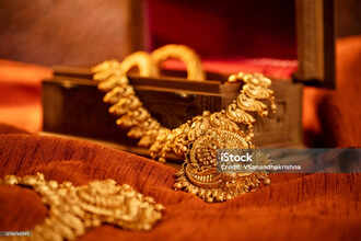 നിങ്ങളുടെ പാത തിരഞ്ഞെടുക്കുക: സംവേദനാത്മക കഥപറച്ചിലും ഇമ്മേഴ്‌സീവ് വിനോദത്തിൻ്റെ ഉയർച്ചയും.!!