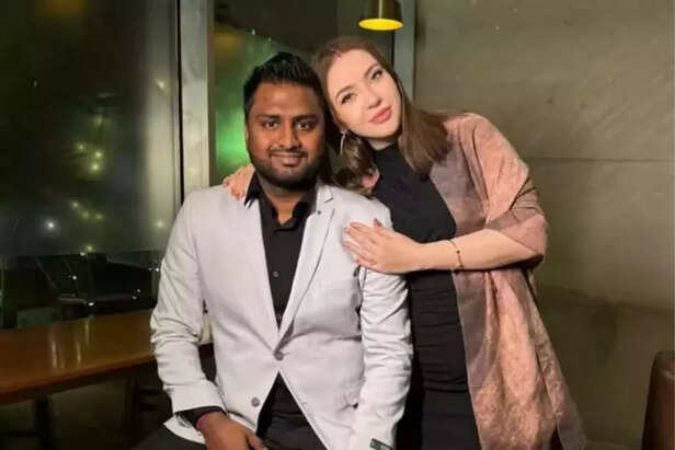 Indian man's Russian wife harassed in Udaipur, husband's reaction goes viral