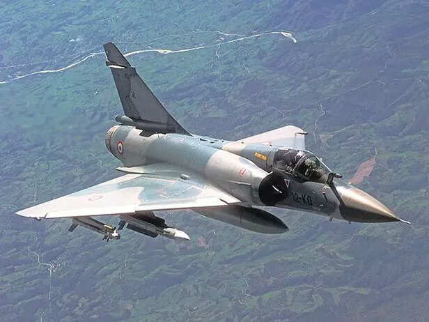 Mirage 2000 on the sky