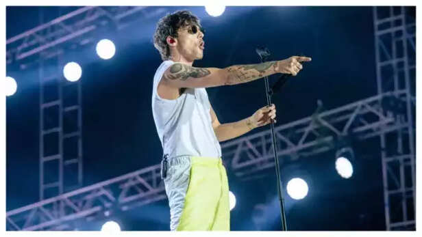 Louis Tomlinson Performing at Lollapalooza India.