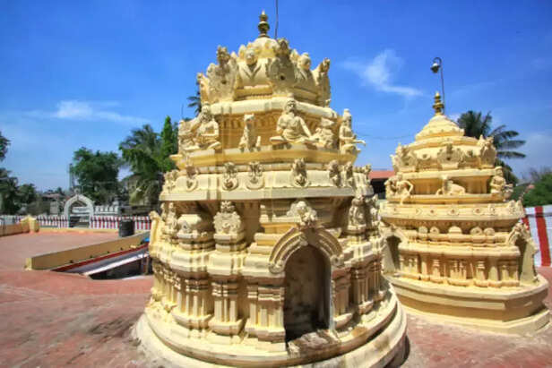 Gavi Gangadhareshwara Temple, Bengaluru
