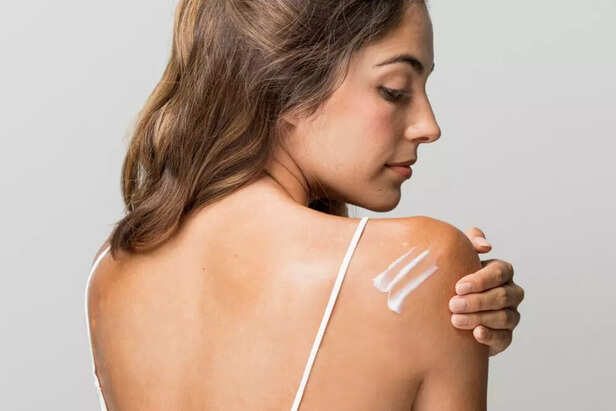 Body Serum or Body Cream for Skin