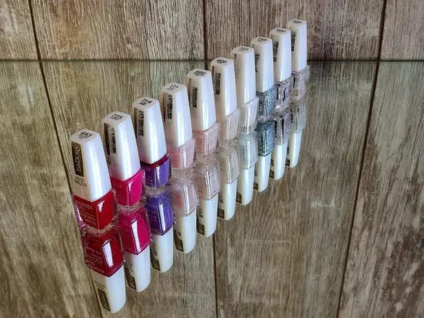 Nude nails are the trend setter.