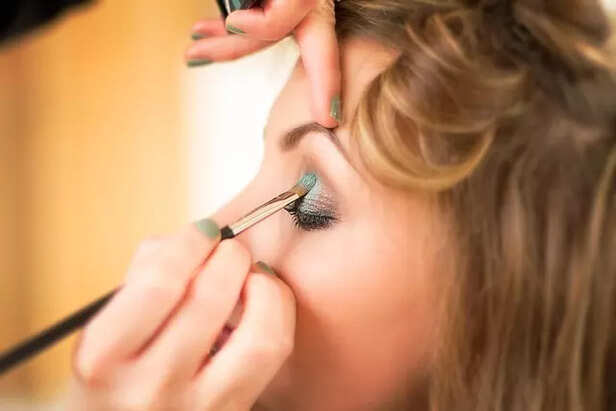 eye cosmetics