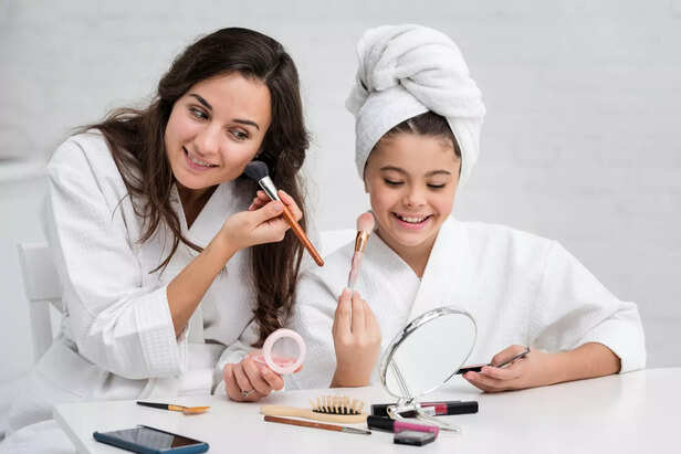 Makeup Tips for Your Teenage Daughter