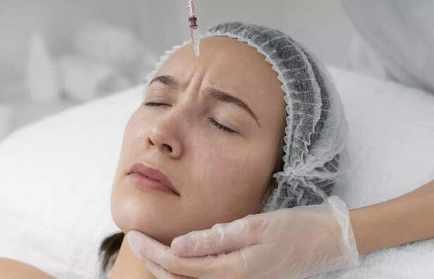 Tiny needles, big transformation microneedling rewrites her skin story                      [image credits:Freepik]