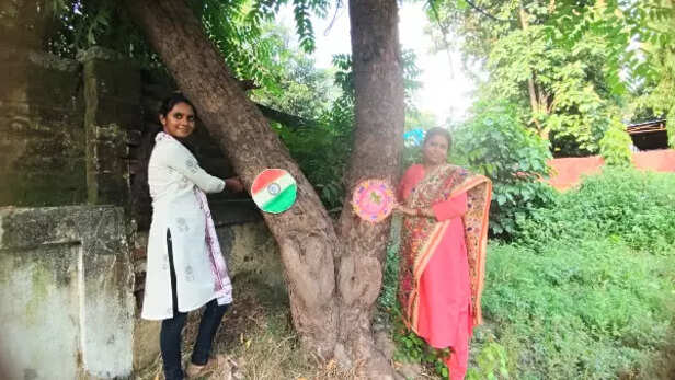 Women celebrates Rakshabandhan with tree