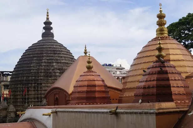 The Menstruating Goddess and Blood Offerings