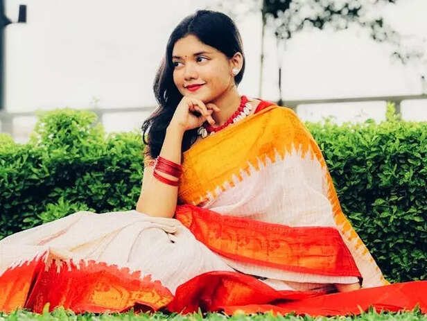 Woman wearing a khadi saree