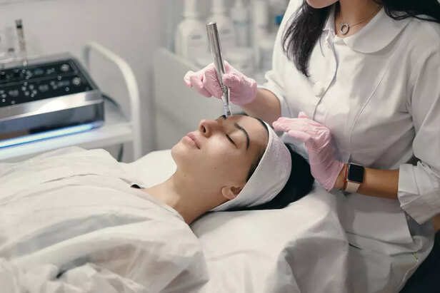 HydraFacial treatment Image Credit: Freepik