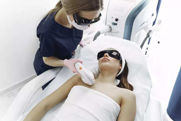 Laser hair reduction Image Credit: Freepik