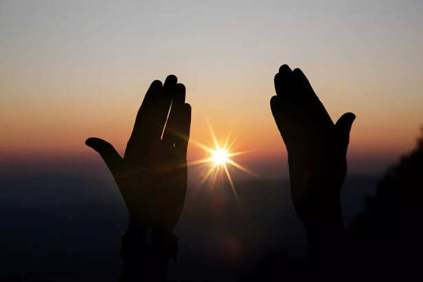 pray