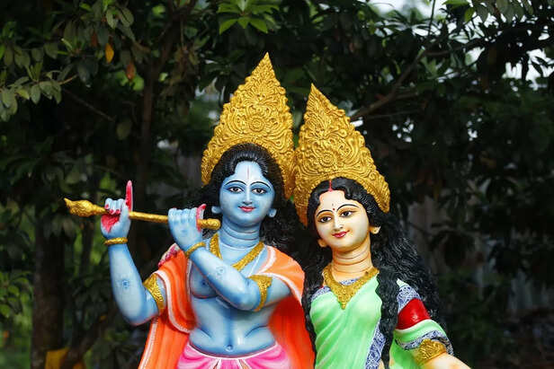 The Flute Bearer Becomes Charioteer