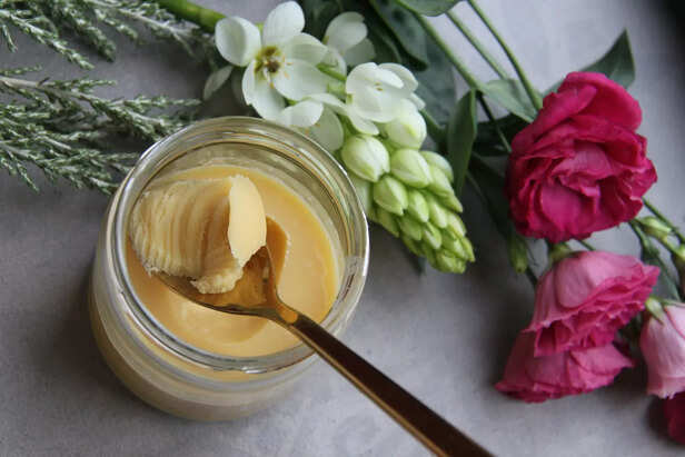 Ghee or oil, both shine