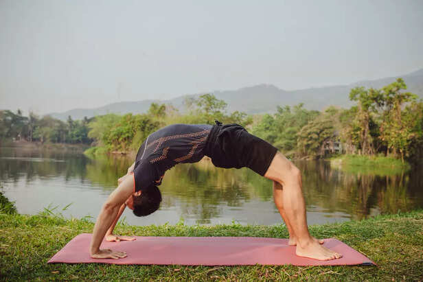 ​Bhujangasana (Cobra Pose) ease period pain