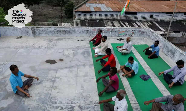 368502-beggars-positive-story-employment-rehabilitation-empowerment-social-impact-changing-lives-sharad-patel-badlav-organization-lu-4