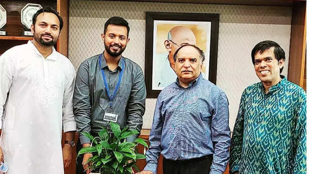 355314-worlds-first-plant-based-smart-air-purifier-ubreathe-life-iit-ropar-gaon-connection-2