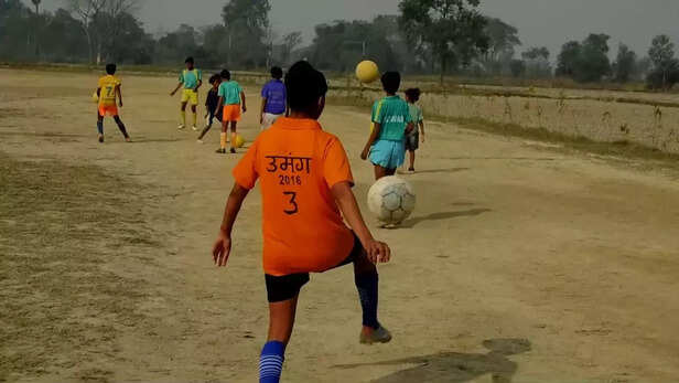 357027-girl-football-player-news-in-hindi