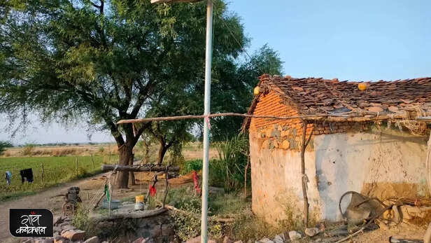 365255-solar-pumps-mahoba-bundelkhand-farming-irrigation-rural-india-agriculture-4