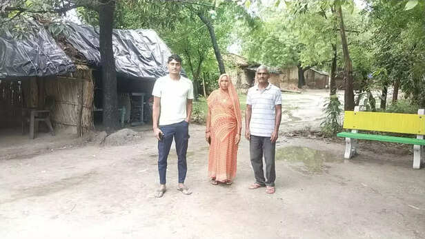 360830-jeweling-throw-rohit-yadav-world-athletics-championship-jaunpur-uttar-pradesh-neeraj-chopra-1