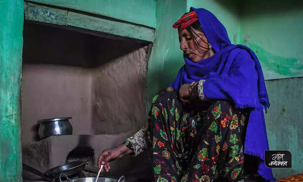 368299-jammu-kashmir-midwives-health-infrastructure-rural-india-maternal-health-nurse-7