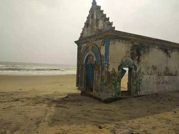 356886-odisha-maa-panchubarahi-temple-dalit-priestess-kendrapara-district-1