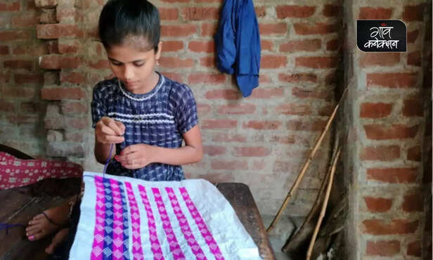 367130-hand-fan-making-rural-india-village-nostalgia-childhood-memories-2