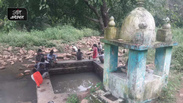 361724-water-crisis-tribal-women-panna-tiger-reserve-har-ghar-jal-scheme-wildlife-forest-4