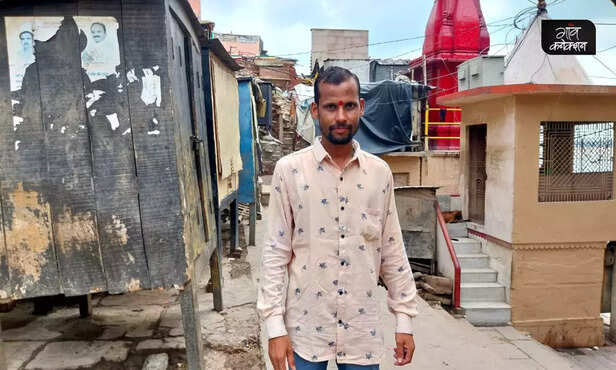 367160-manikarnika-ghat-varanasi-ganga-ghats-dom-community-socially-ostracized-pyre-kashi-4