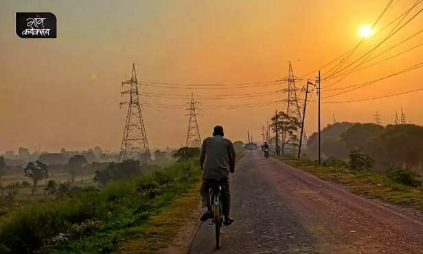 359963-bicycle-rural-india-travel-middle-class-family-family-exercise-health-4