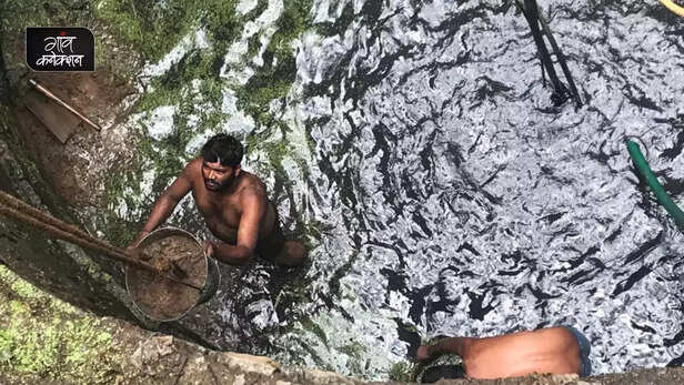 364138-bengaluru-karnataka-water-scarcity-wells-revival-bhovi-community-drinking-water-traditional-method-groundwater-2