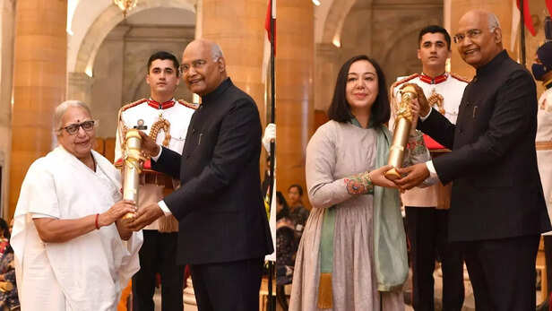358214-nari-shakti-puraskar-2020-2021-winners-list-president-ramnath-kovind-5