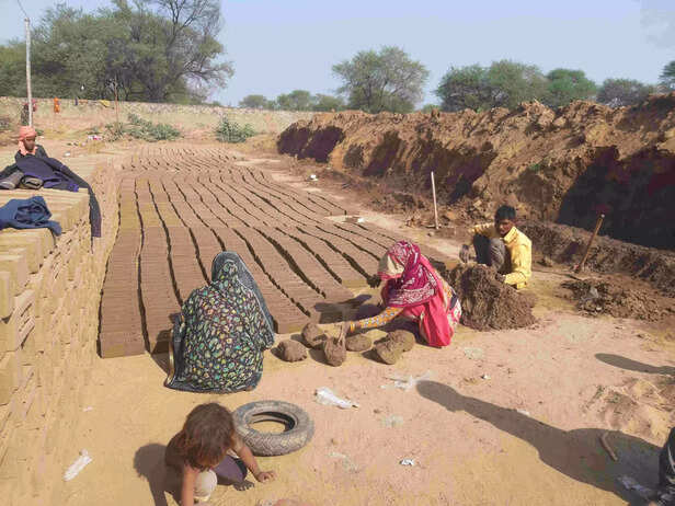 357443-ball-majdoor-scaled