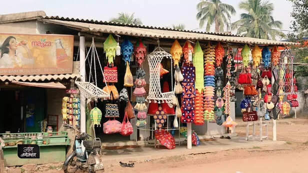 357512-pipili-art-odisha-handicraft-designer-fabric-rath-yatra-jagannath-puri-local-craft-covid19-4