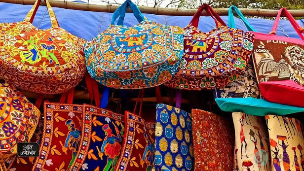 357514-pipili-art-odisha-handicraft-designer-fabric-rath-yatra-jagannath-puri-local-craft-covid19-1