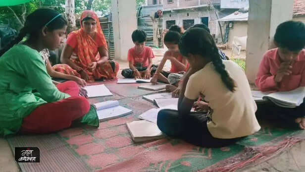 359302-change-maker-tribal-women-jhabua-ganga-khedi-madhya-pradesh-gram-panchayat-badlav-didi-tirf-5