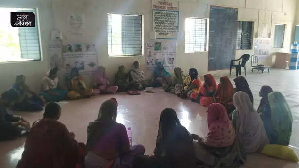 359304-change-maker-tribal-women-jhabua-ganga-khedi-madhya-pradesh-gram-panchayat-badlav-didi-tirf-6