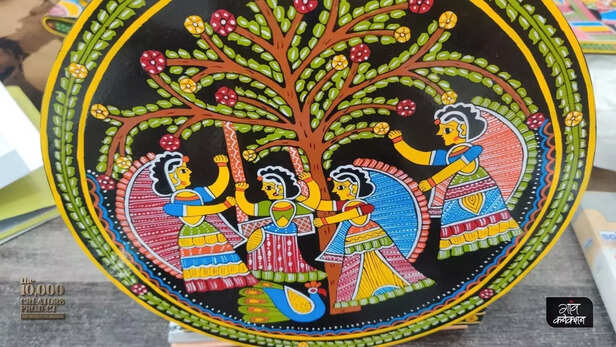 358891-tikuli-art-patna-bihar-women-empowerment-livelihood-ancient-art-ten-thousand-creators-project-2