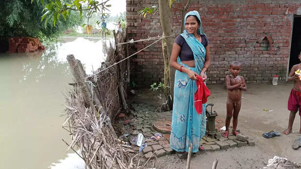 355098-life-in-flood-uttar-pradesh-2021