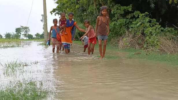 355099-flood-in-up-and-puranachs