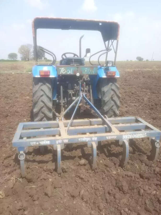 356062-balkrishan-patidar-khet-ki-taiyar-aloo-buvai-fh