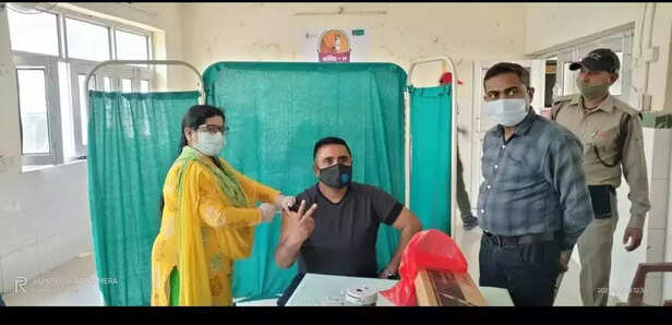 353552-18-44-year-vaccine-in-uttrakhand