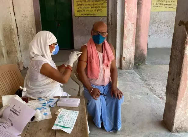 353535-353079-covid-vaccination-corona-virus-test-bihar-gaon-connection-1