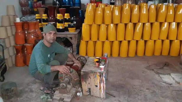 353209-lockdown-corona-amroha-dholak-gaon-connection-3