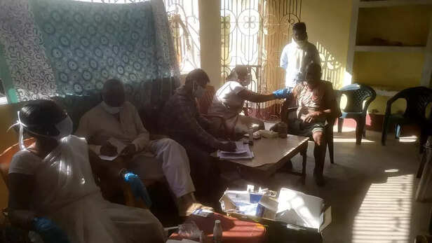 353081-covid-vaccination-corona-virus-test-bihar-gaon-connection-2