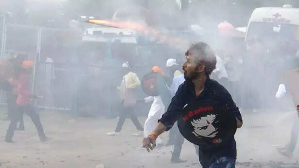 356338-hingot-war-or-hingot-youdh-is-an-age-old-tradition-of-residents-of-gautampura-in