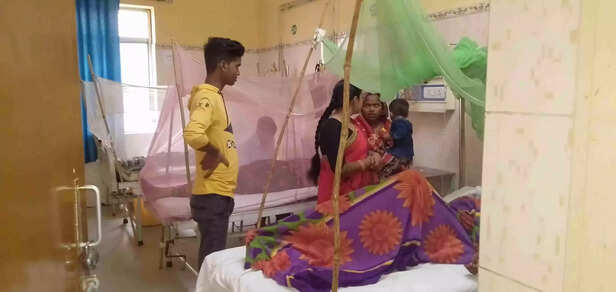 356307-dengue-outbreak-in-kannauj-uttar-pradesh-delhi-plasma-dengue-fever-patients-died-gaon-connection-2-scaled