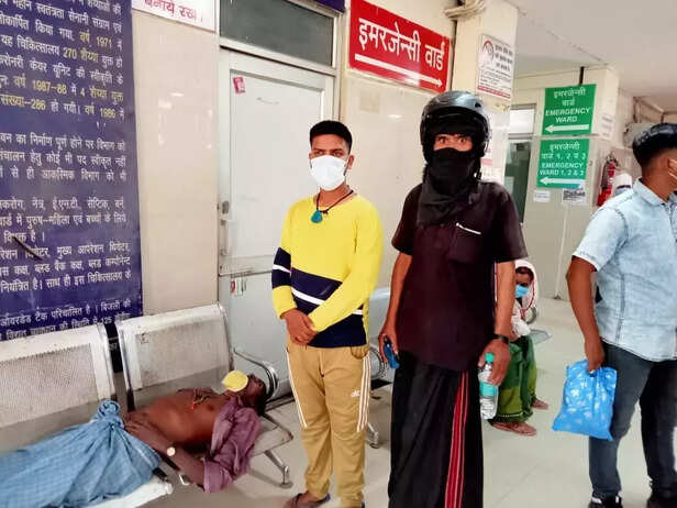 353103-corona-warriors-varanasi-gaon-connection-corona-second-wave-11