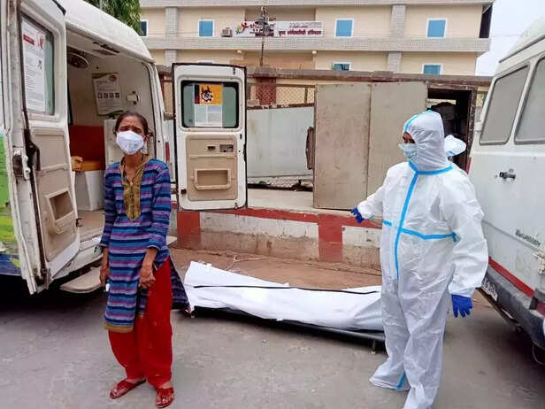 353104-corona-warriors-varanasi-gaon-connection-corona-second-wave-10