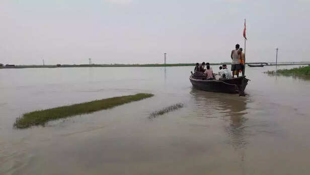 354543-flood-in-bihar-supaul-kosi